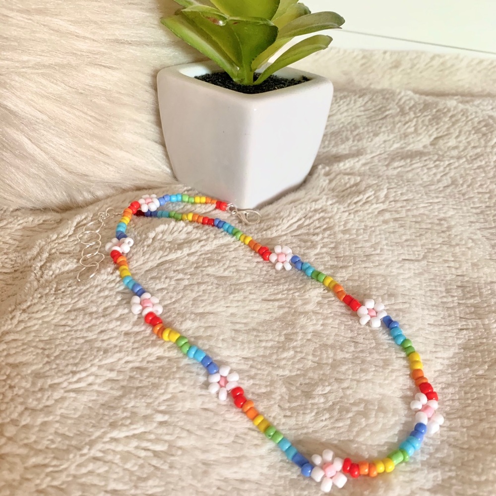 rainbow daisy choker/necklace🌼